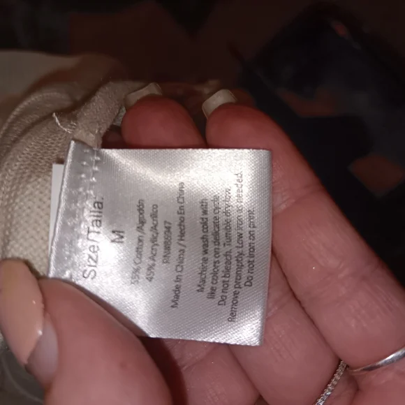 Nwt Peanuts By Aeorpostle Sz M Cream Cable Knit Sweater with Snoopy Embroydered - Picture 10 of 10